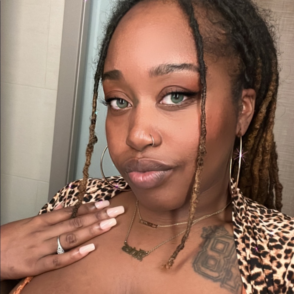 Meet your Posher, Nykeisha